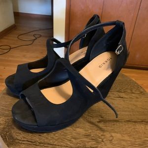 Torrid wedge size 12w